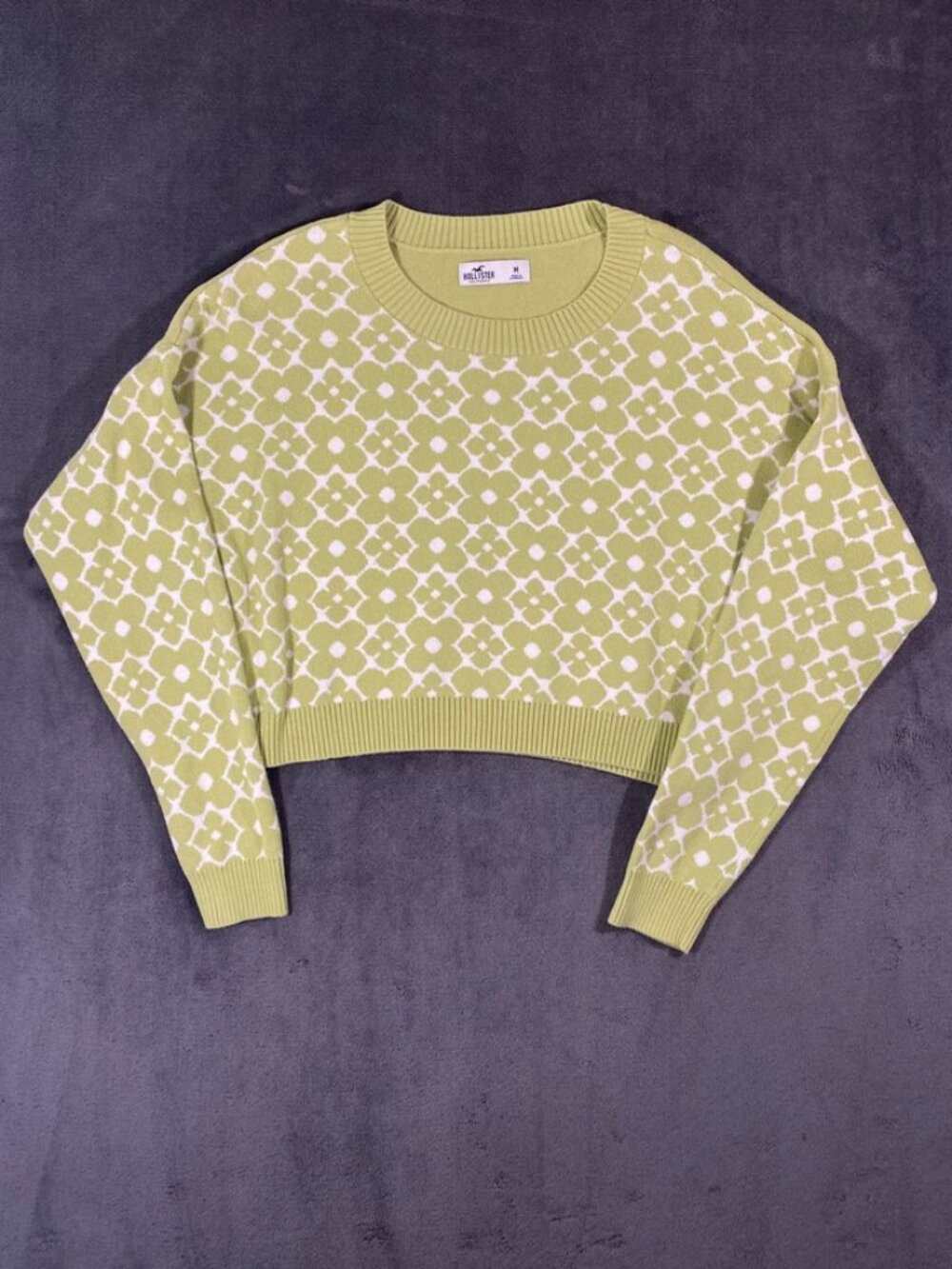 Hollister Geometric Floral Cropped Knit Sweater Medium